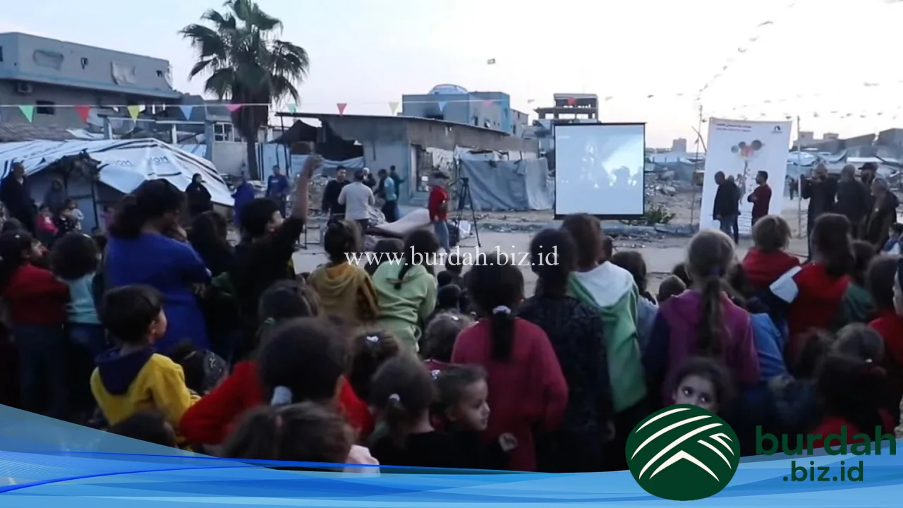 For children in Gaza, a movie is a brief escape from the rubble