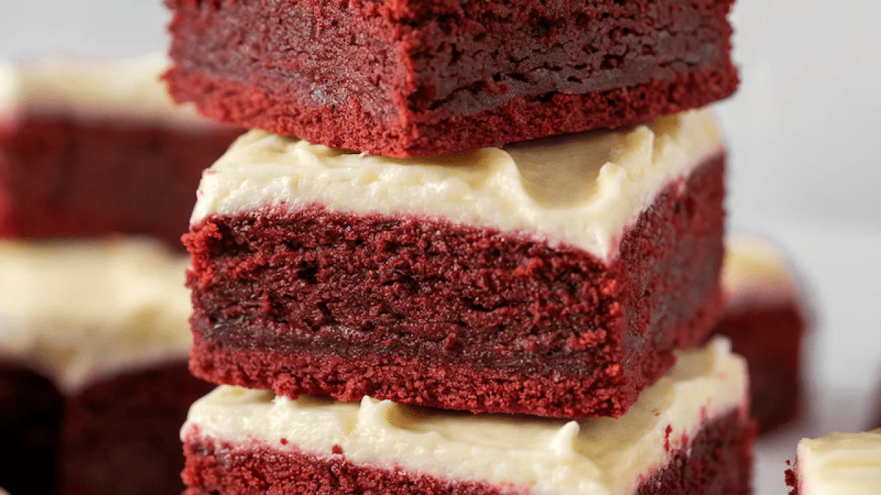 Grain-Free Red Velvet Cake Bars [sugar-free + high protein]
