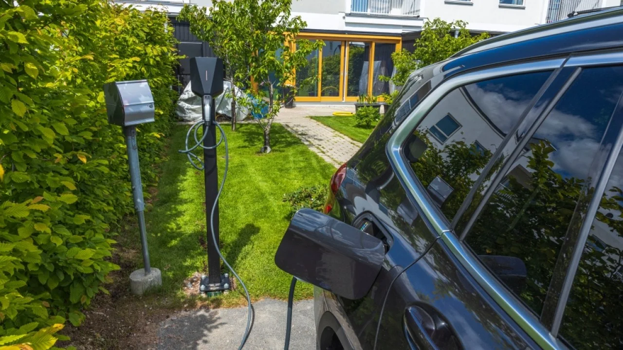 Guide helps Canada’s condo dwellers choose electric with confidence