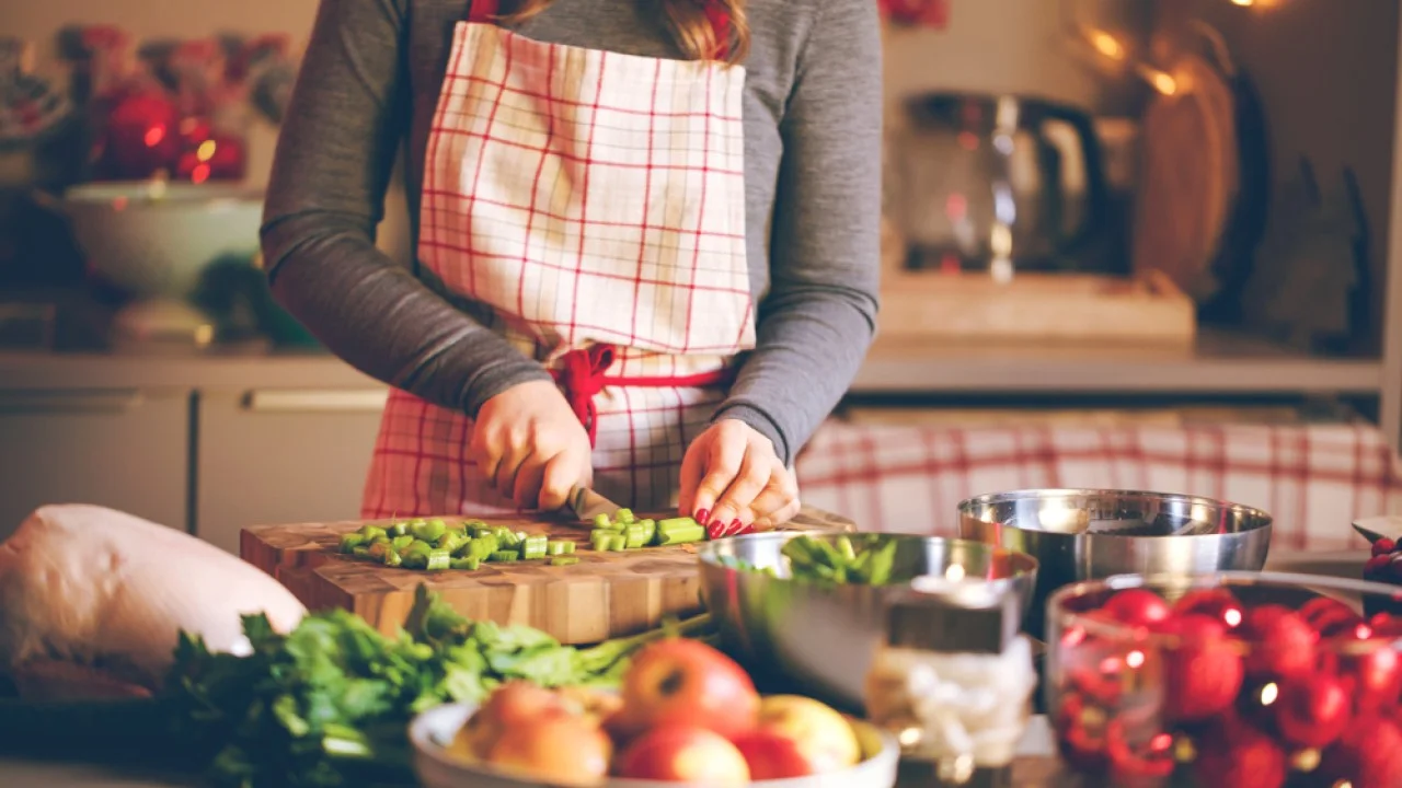 Holiday Wellness: 6 Easy Tips for a Healthy, Happy Season