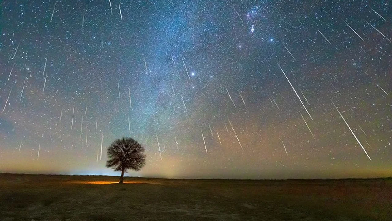 How to Watch the Final Meteor Shower of 2025