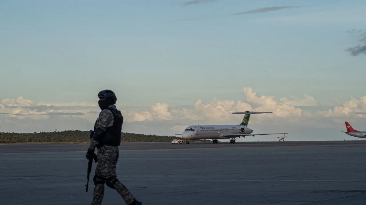 U.S. and Venezuela Jam Caribbean GPS Signals to Thwart Attacks, Raising Flight Hazard
